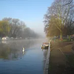 Yew Tree Guest House Bed & Breakfast