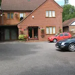 Yew Tree Guest House Bed & Breakfast