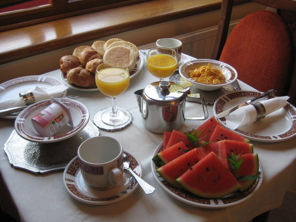 Yew Tree Bed & Breakfast *